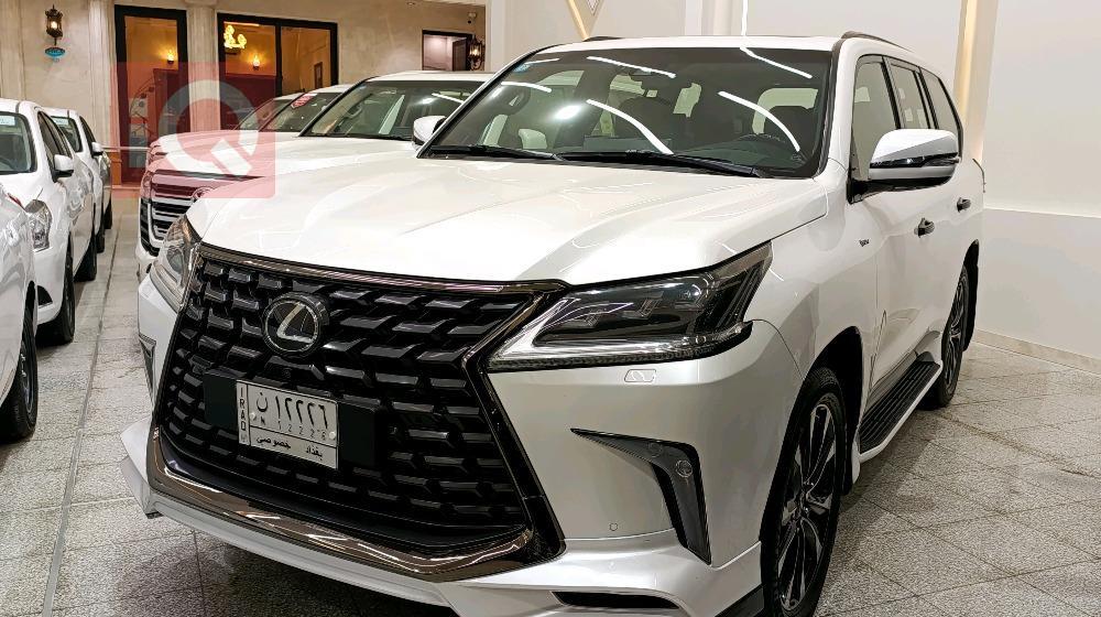 Lexus LX